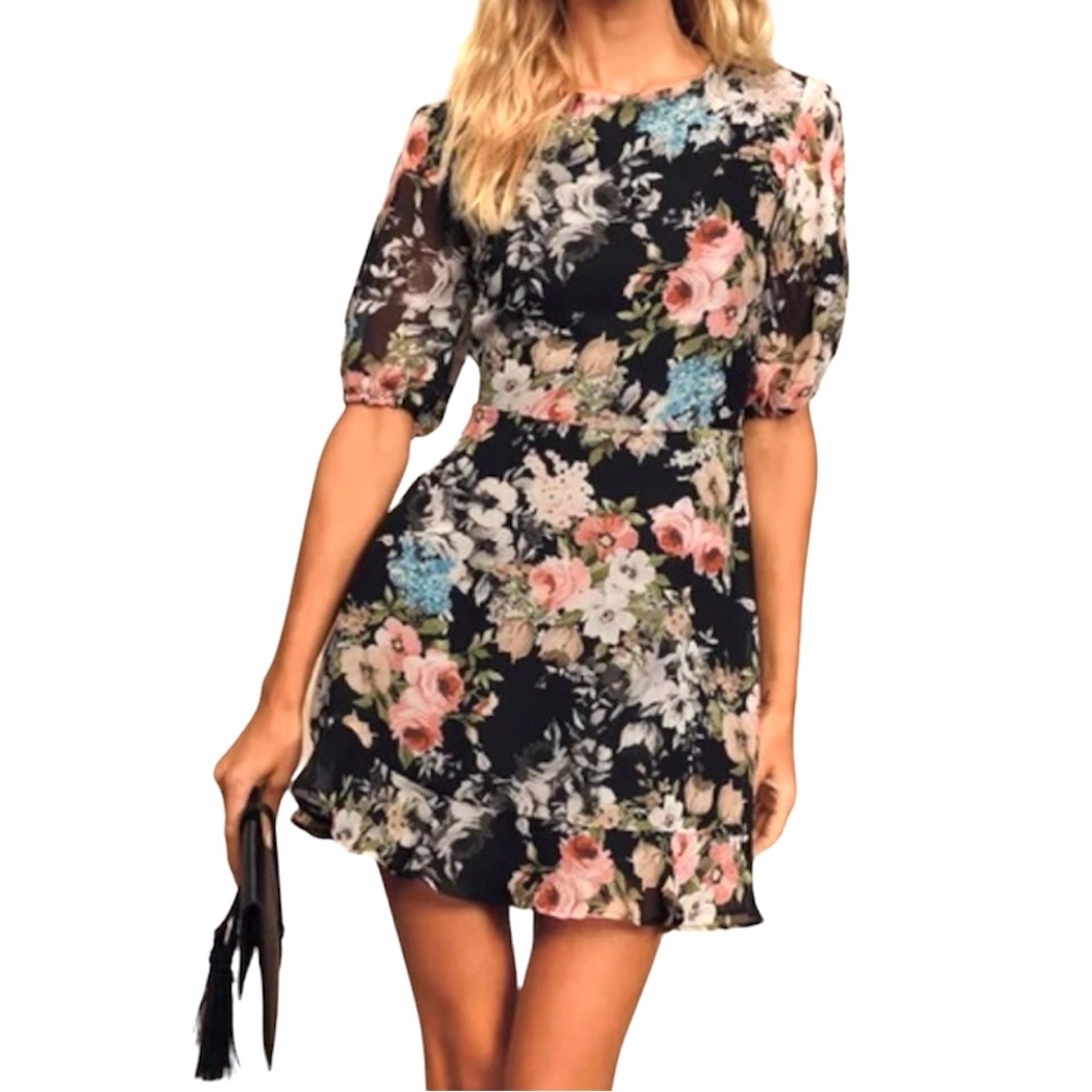 Lulus Black Floral Print Short Sleeve Mini Dress Cottagecore Whimsical Feminine